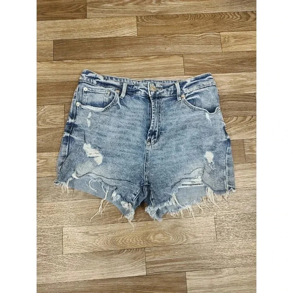 Nobo Pants - Medium Wash Distressed Ladies Blue Jean Shorts Size 13